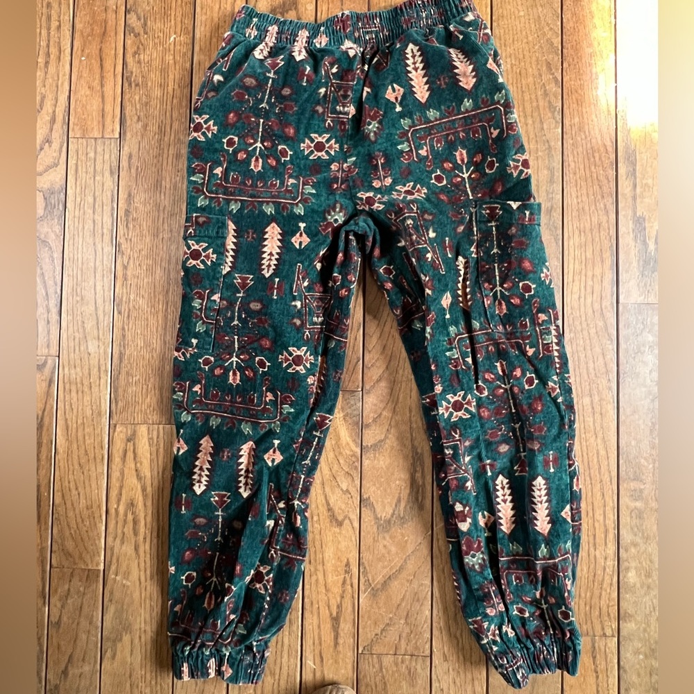 Urban Outfitter Women’s S green corduroy drawstring pants.